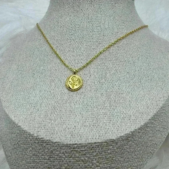 Dainty Elegant Rose Floral Round Pendant Necklace - Picture 8 of 8